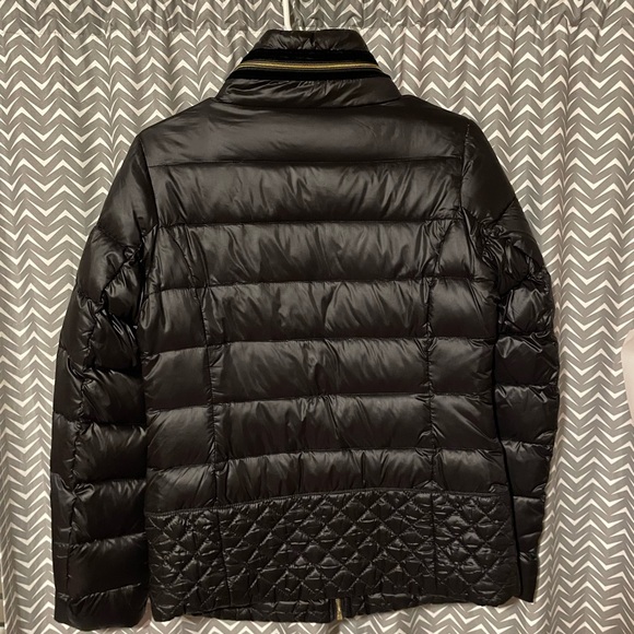 Sam Edelman Black Puffer Jacket with Quilted Design and Stand-Up Collar - Picture 4 of 7